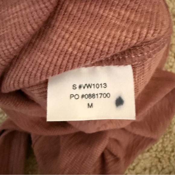 Vuori Ribbed Tank Top Mauve Pink Sleeveless Scoop Neck Size Medium - Picture 6 of 6